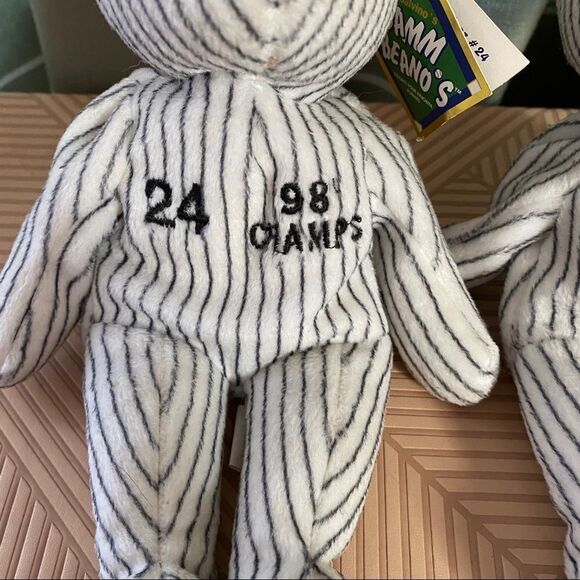 Bamm Beano's Stuffed Bears 24 Martinez & 33 Wells with Tags 1998 Striped White - Picture 2 of 13